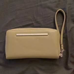Olive green Steve Madden wallet